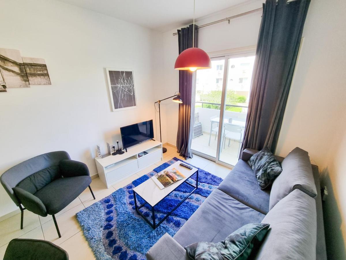 Seaside Heaven Apartment With Pool Larnaca Dış mekan fotoğraf