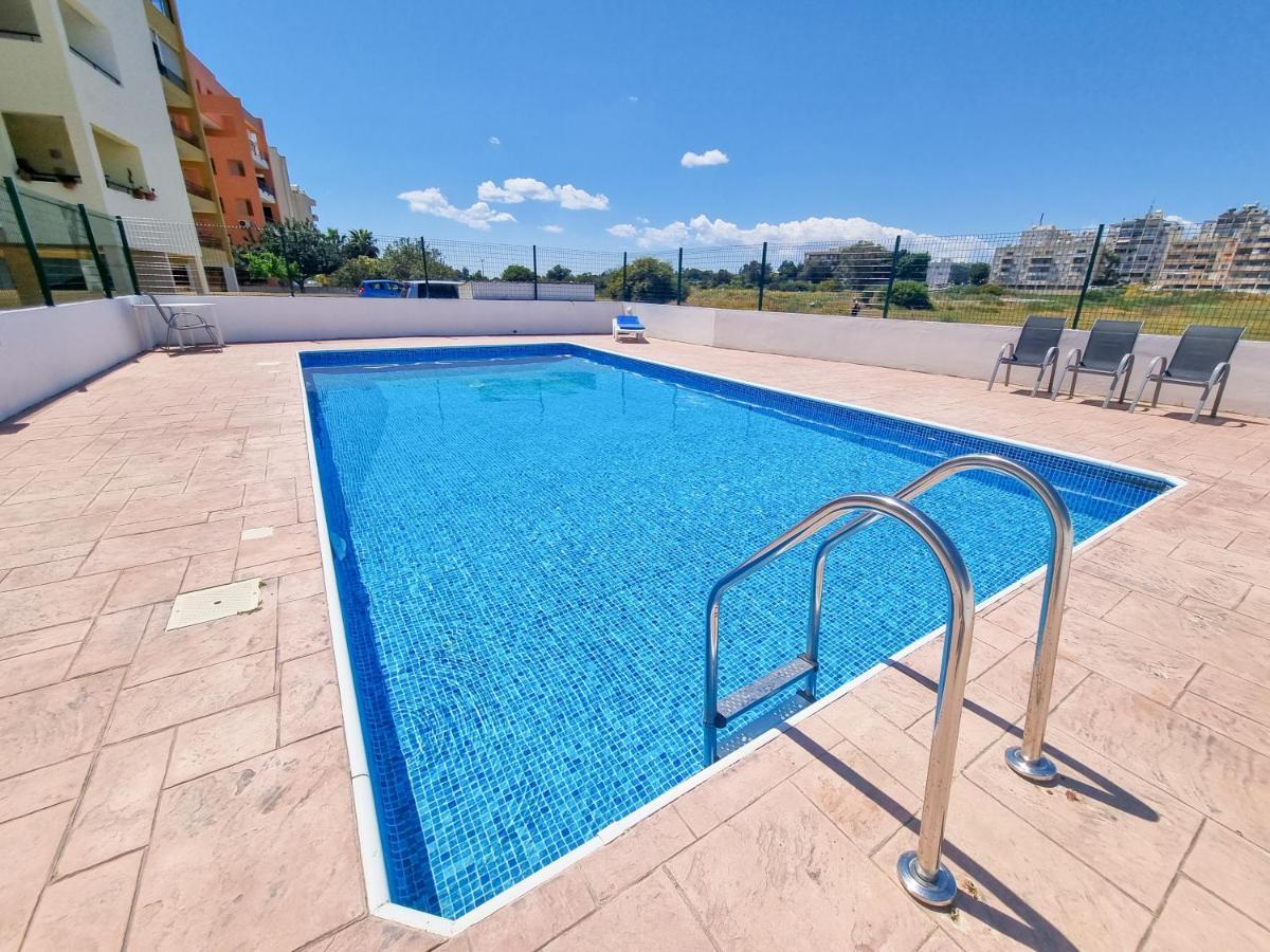 Seaside Heaven Apartment With Pool Larnaca Dış mekan fotoğraf